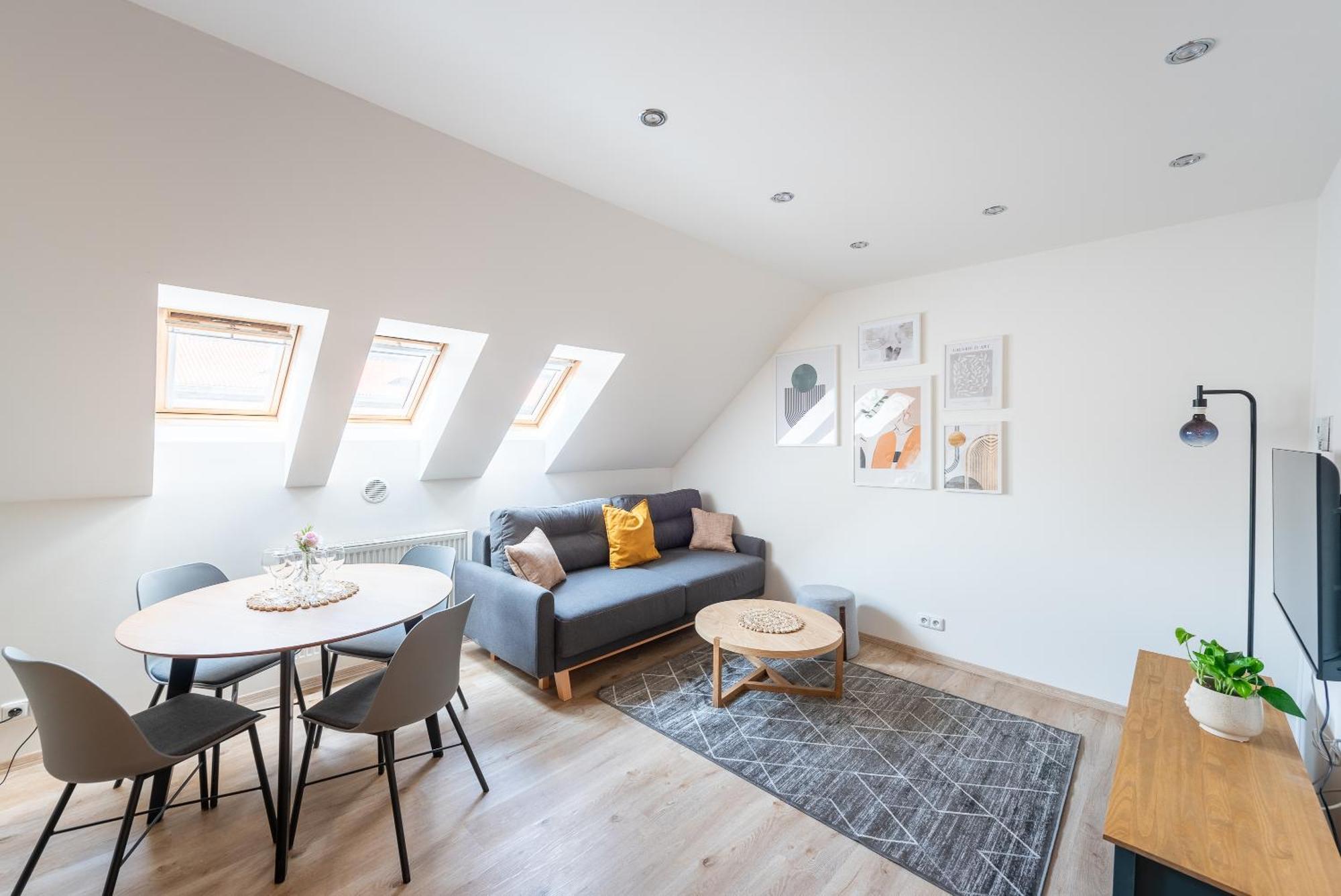 B.O.B. Klimentska Apartment Prague Exterior photo